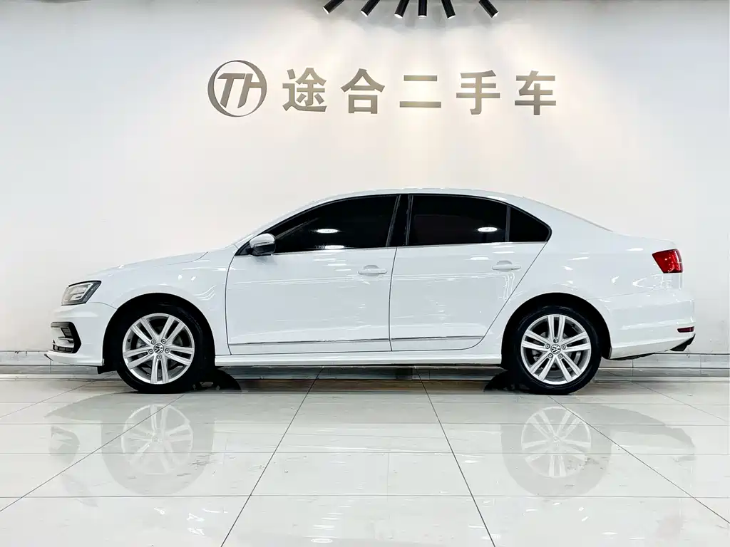 Volkswagen Sagitar — миниатюра 3