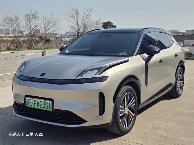 LYNK & CO. 08 EM P 2024