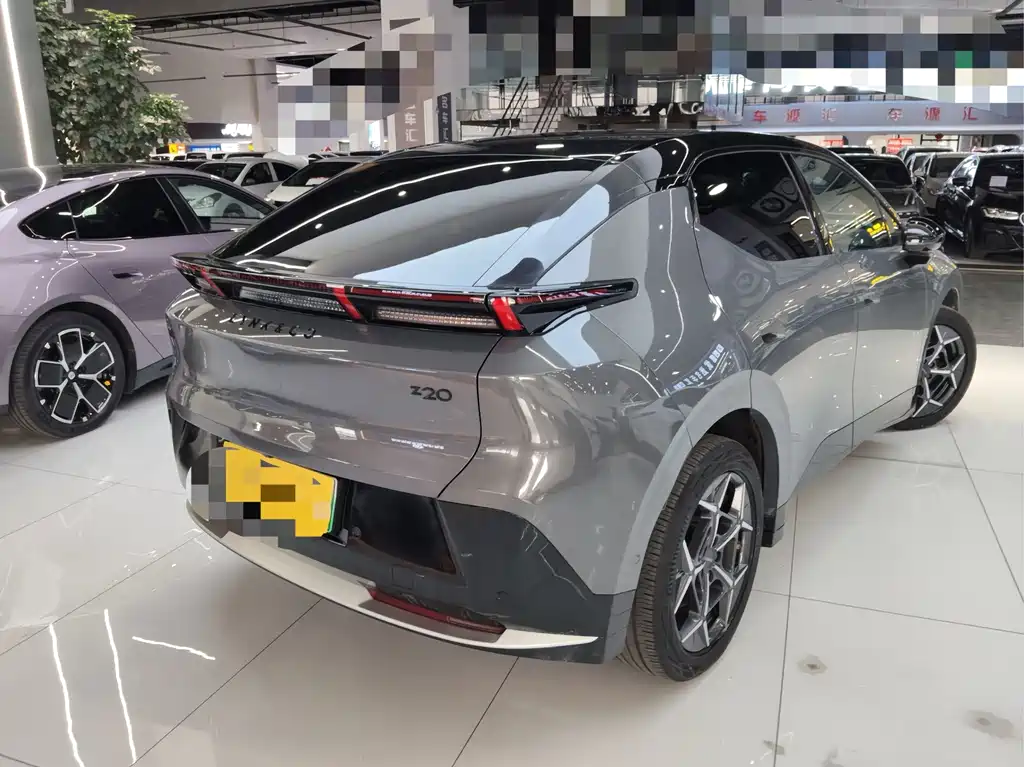 Lynk & Co 20 — миниатюра 20