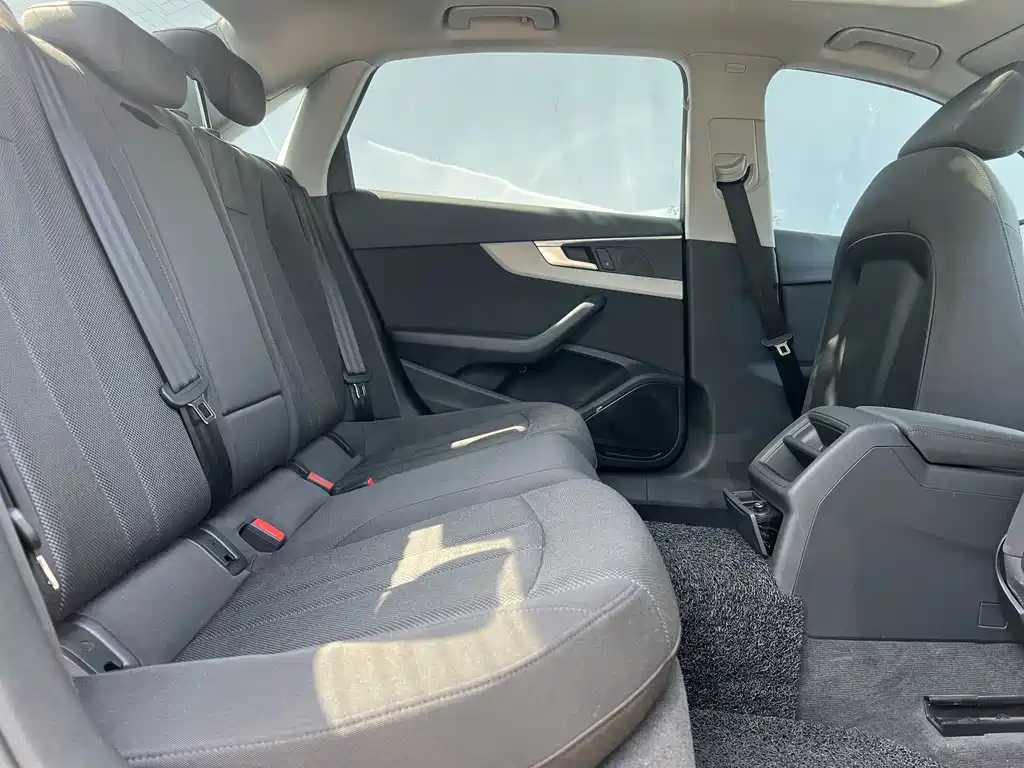 Audi A4L 2018 30 40 TFSI