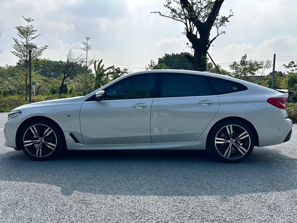 BMW 6 SERIES GT
