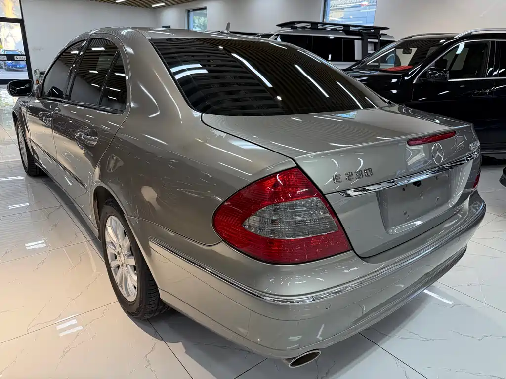 Mercedes-Benz E-Class E 2008 E 230 Fashion