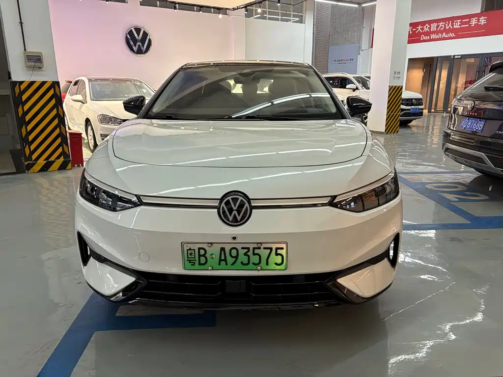 VOLKSWAGEN ID.7 VIZZION