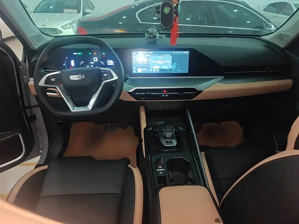 Geely Haoyue PRO — миниатюра 10