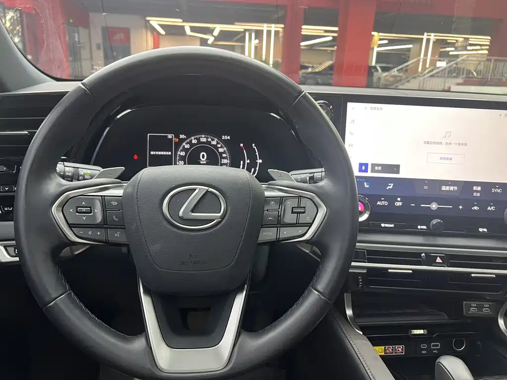 Lexus RX — миниатюра 7