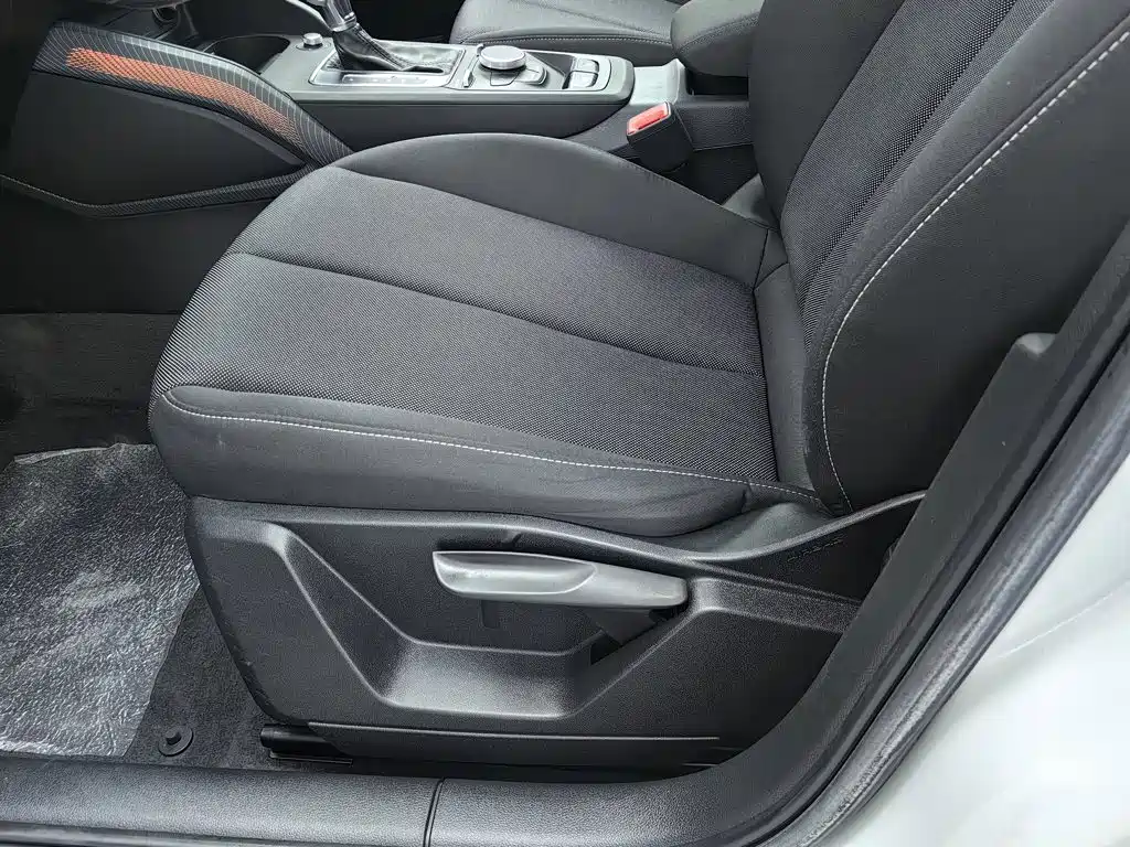 Audi Q2L — миниатюра 20
