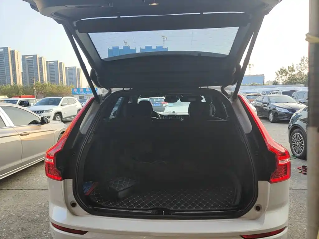 Volvo XC60 — миниатюра 19