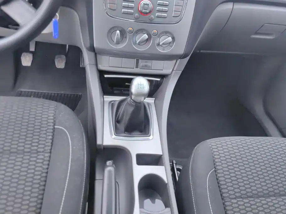 Ford Focus — миниатюра 16