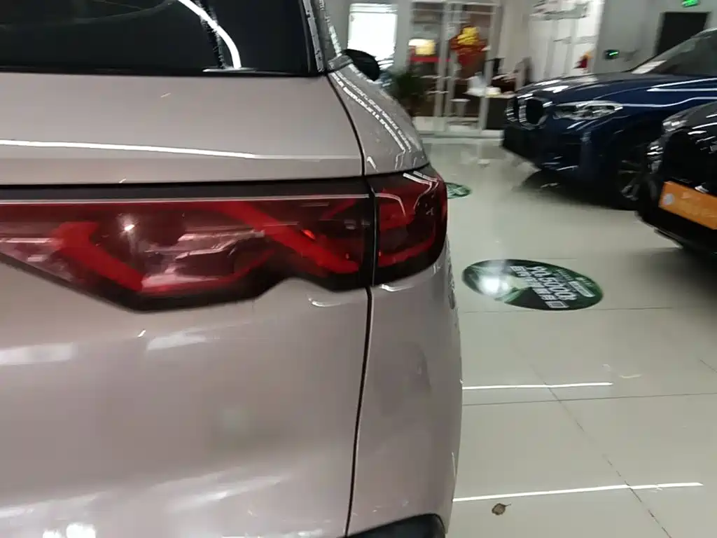 BYD Yuan UP — миниатюра 8