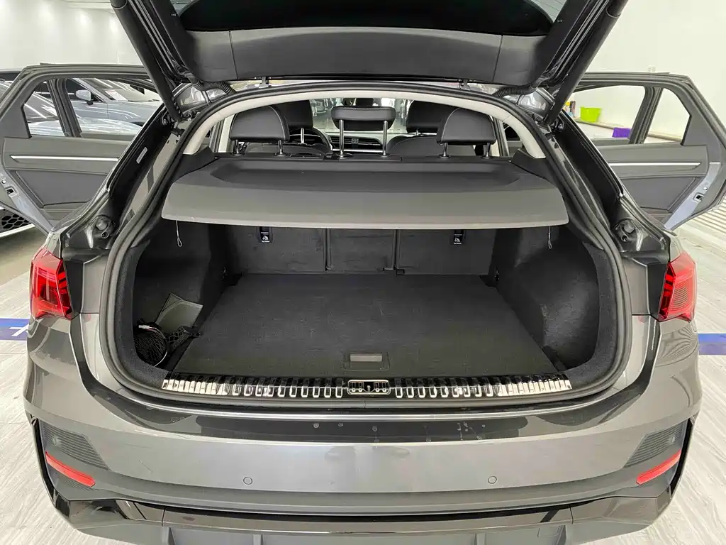 Audi Q3 Sportback — миниатюра 10