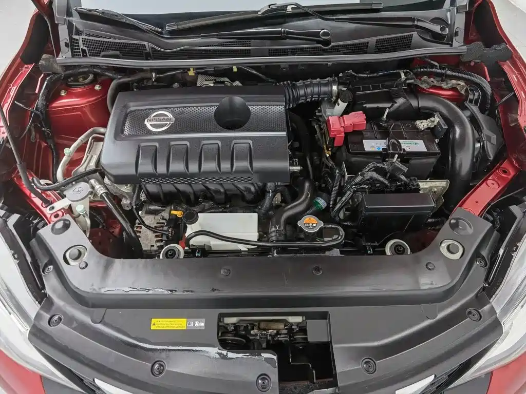 Nissan Tiida — миниатюра 7