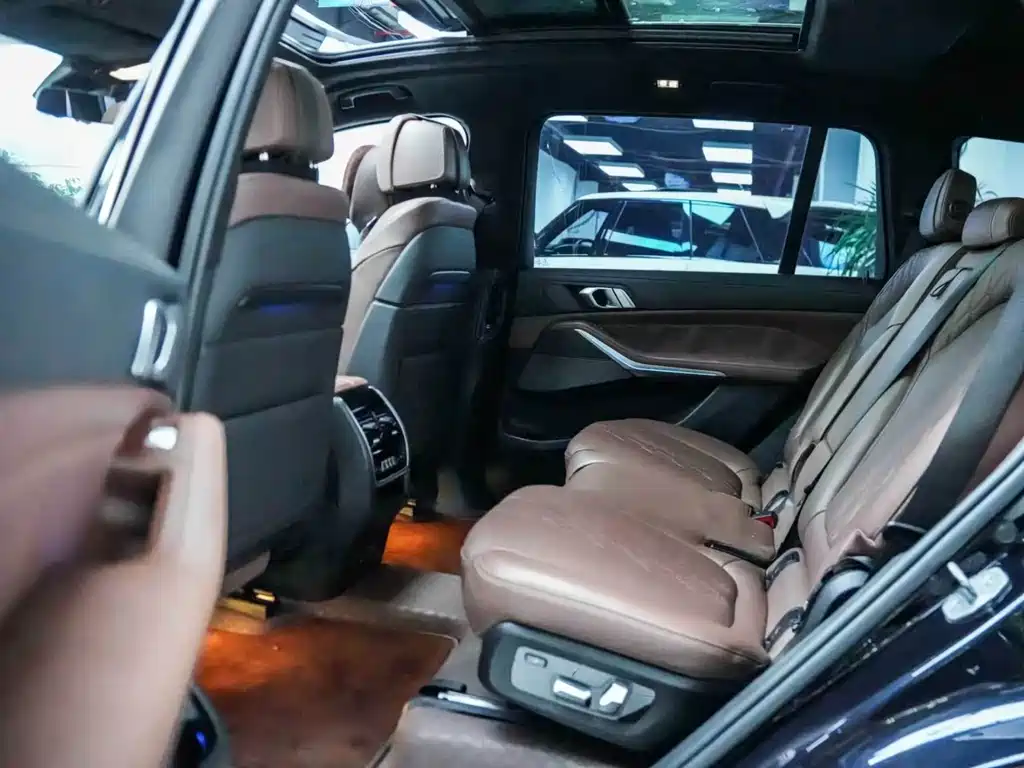 BMW X7 — миниатюра 6