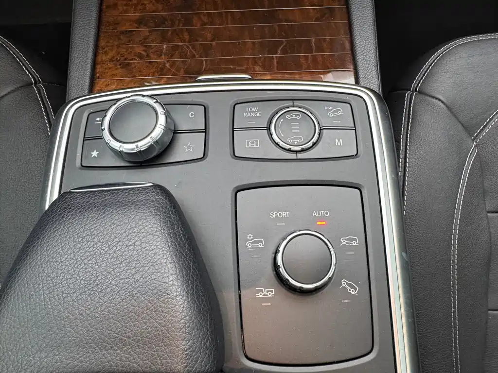 Mercedes-Benz M-Class — миниатюра 8
