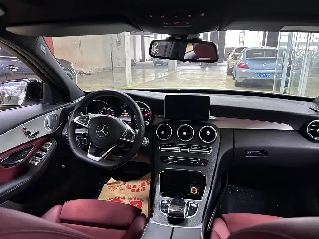 Mercedes-Benz C-Class — миниатюра 12