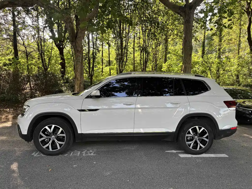 Volkswagen Teramont — миниатюра 3