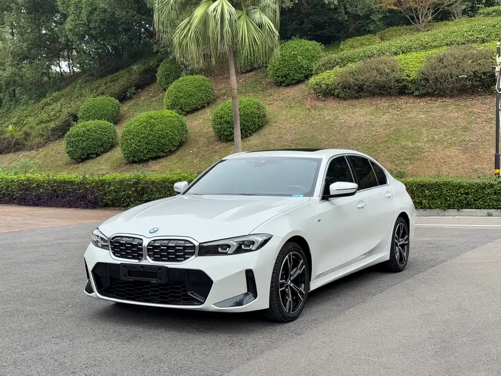 BMW 3 Series 2023