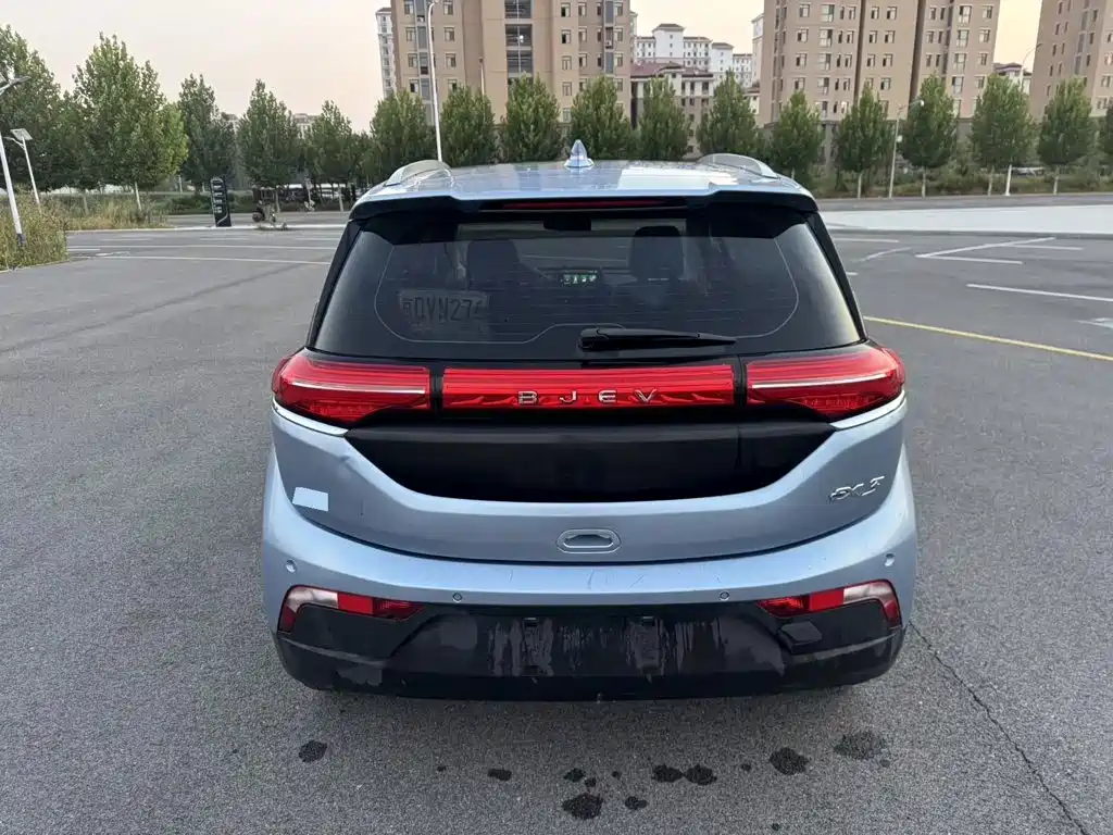 BAIC EX3 — миниатюра 8