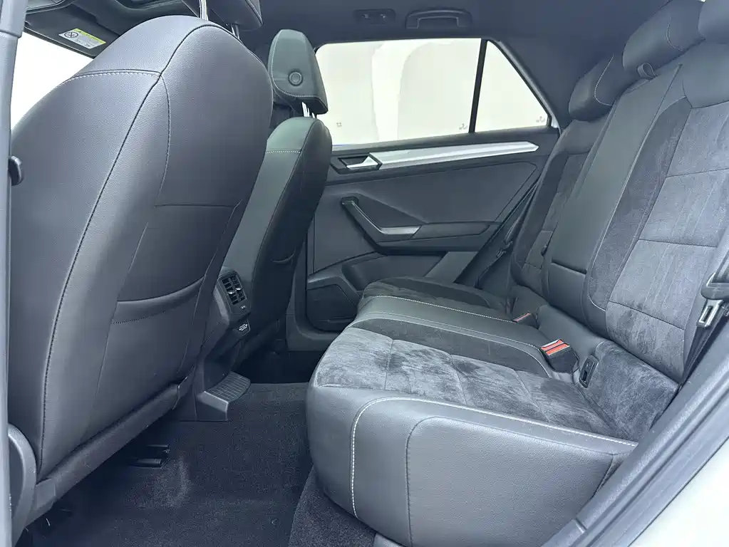 Volkswagen T-Roc 2022 280TSI DSG R-Line Pro PLUS