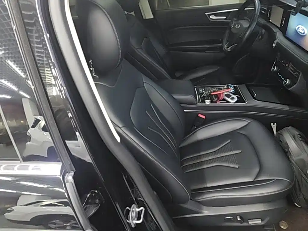 Ford Edge — миниатюра 25