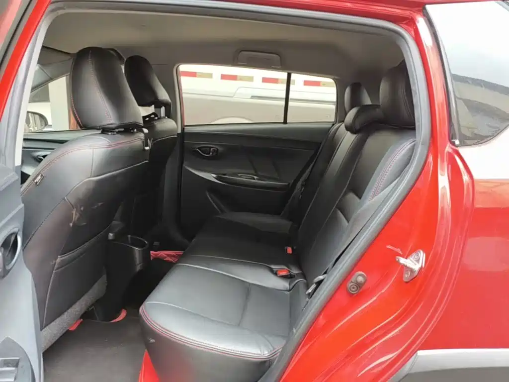 Toyota Yaris L — миниатюра 17