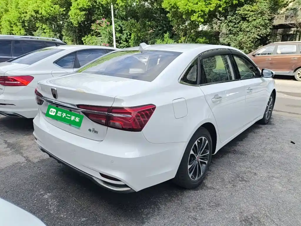 Roewe i6 New Energy — миниатюра 7