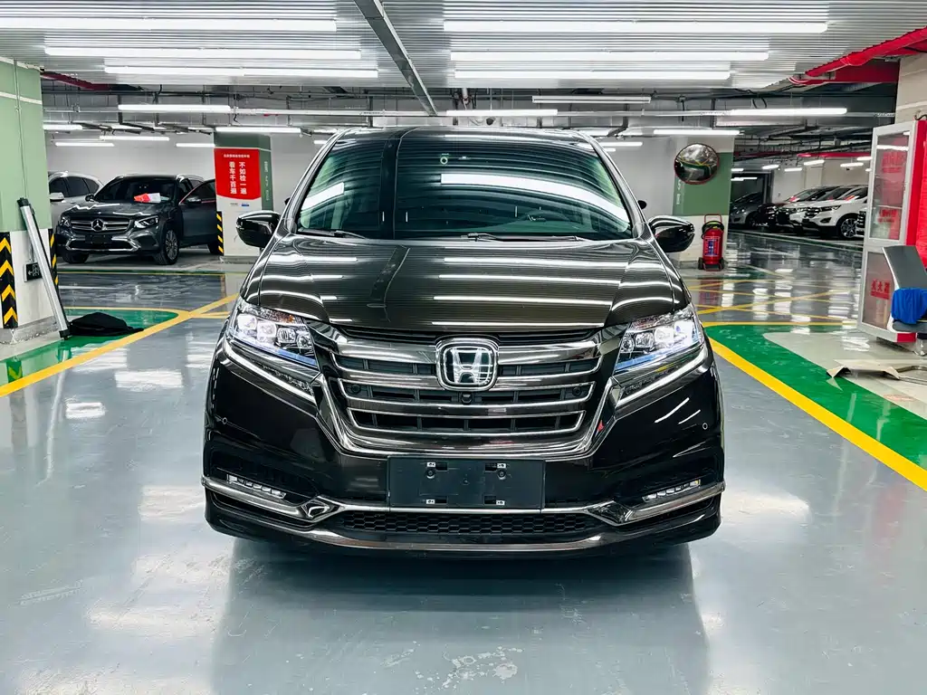 Honda Elysion — миниатюра 2
