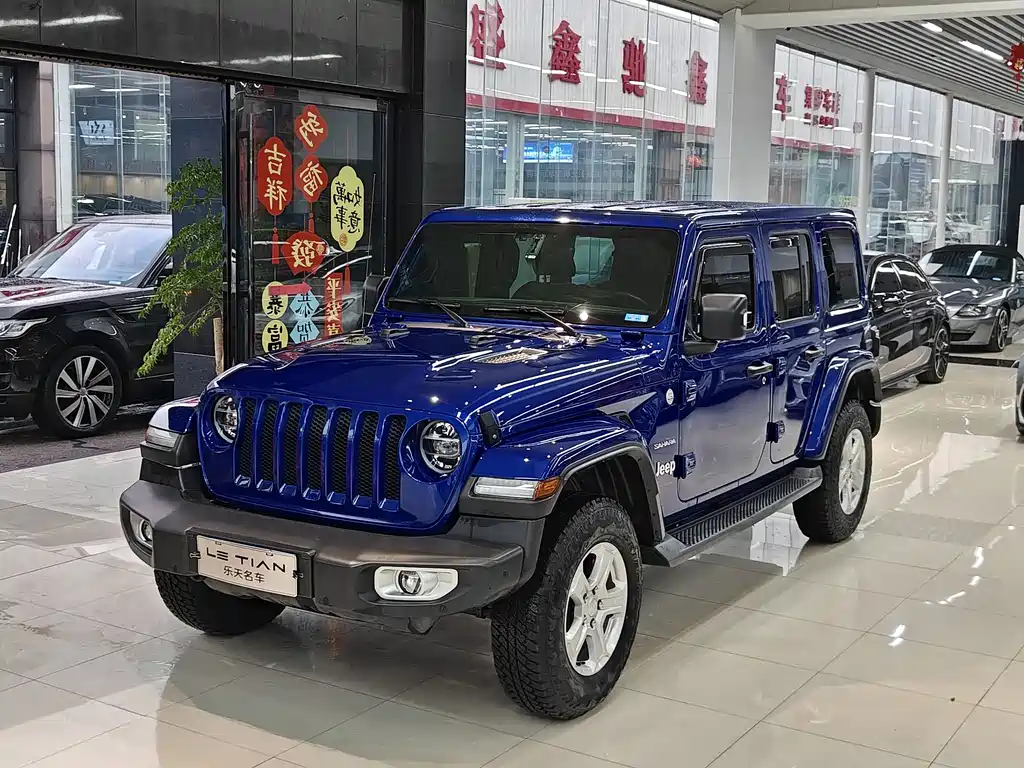 Купить Jeep Wrangler