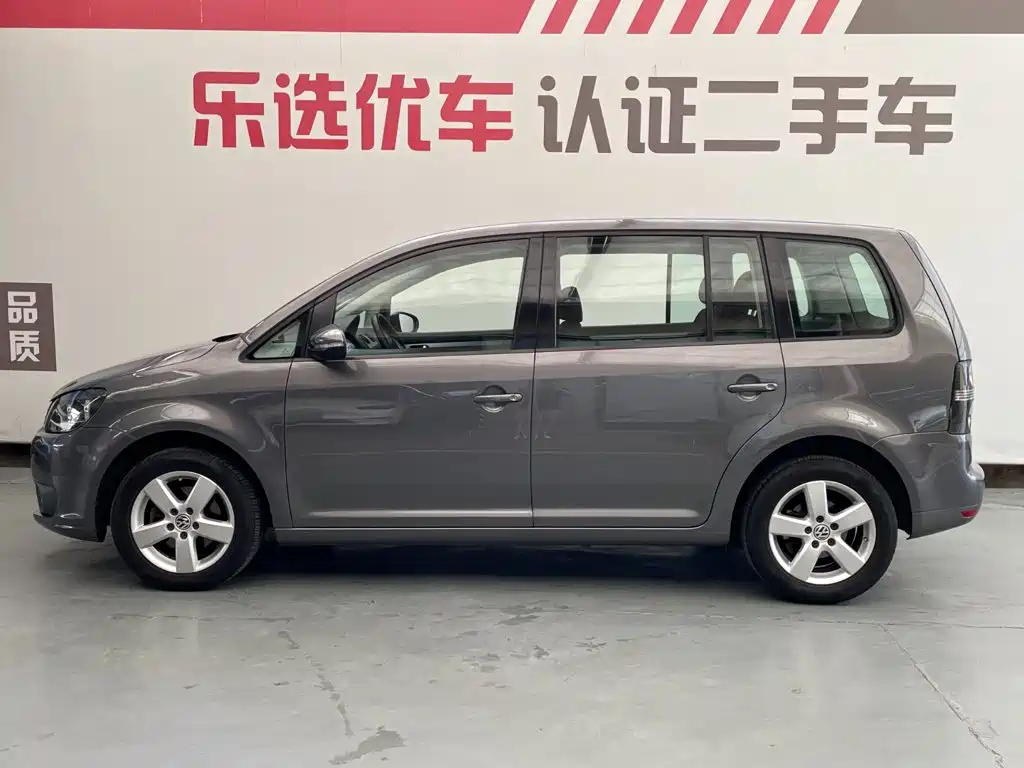 Volkswagen Touran — миниатюра 3