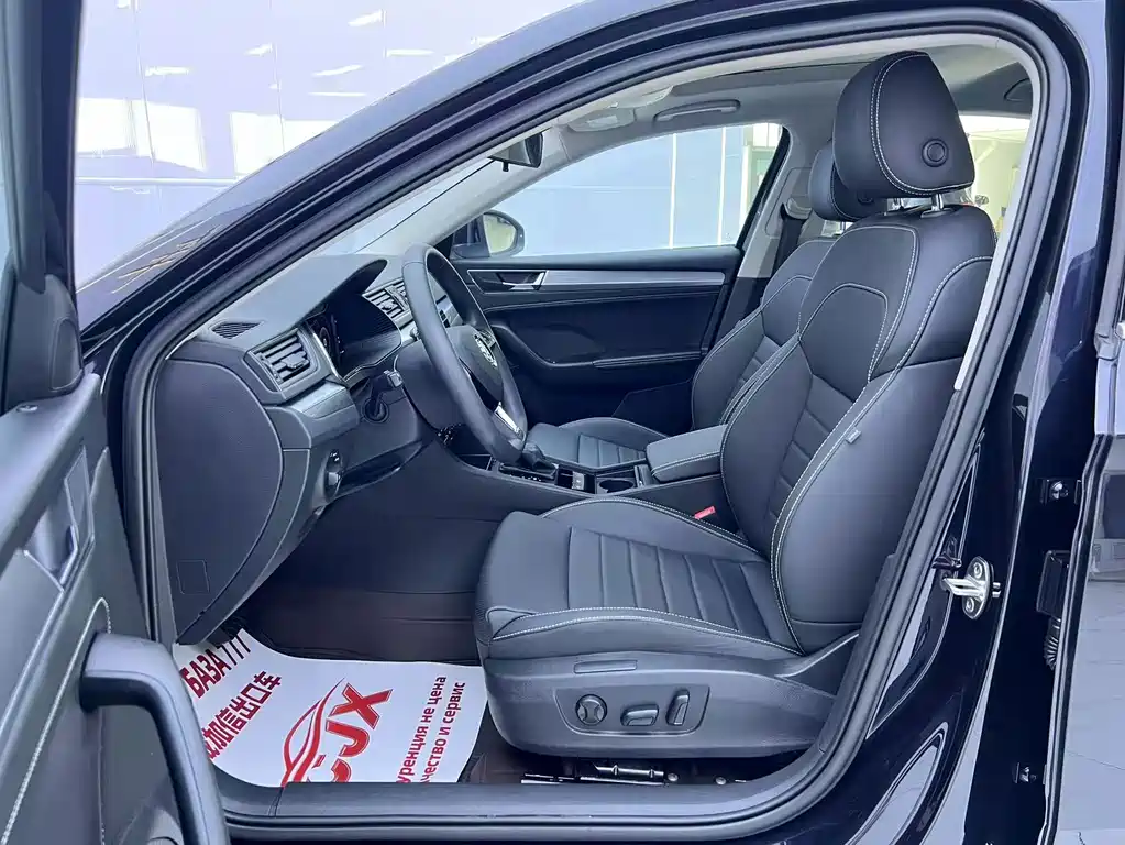 Skoda Superb — миниатюра 7