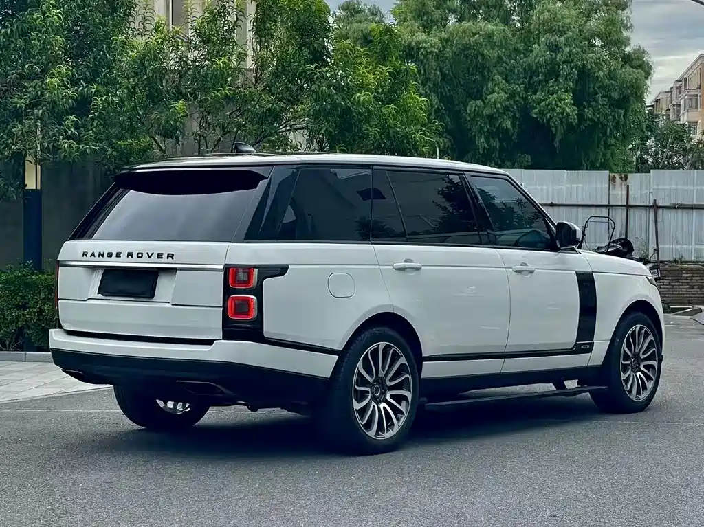 Land Rover Range Rover — миниатюра 3