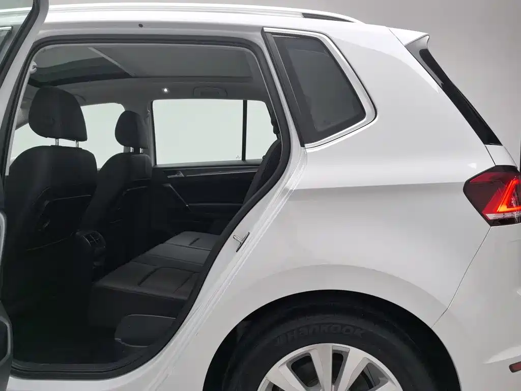 Volkswagen Golf Sportsvan — миниатюра 15