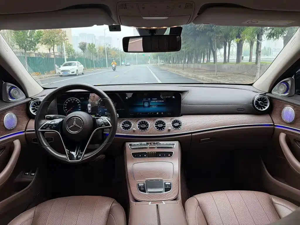 Mercedes-Benz E-Class New Energy — миниатюра 6