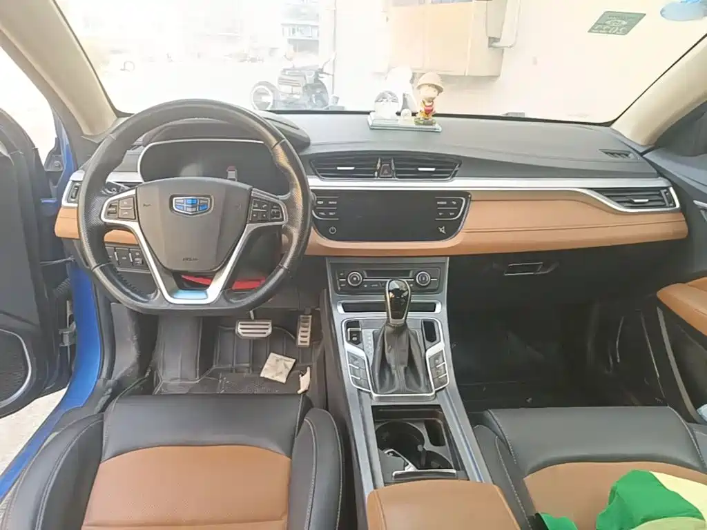 Geely Vision S1 — миниатюра 10