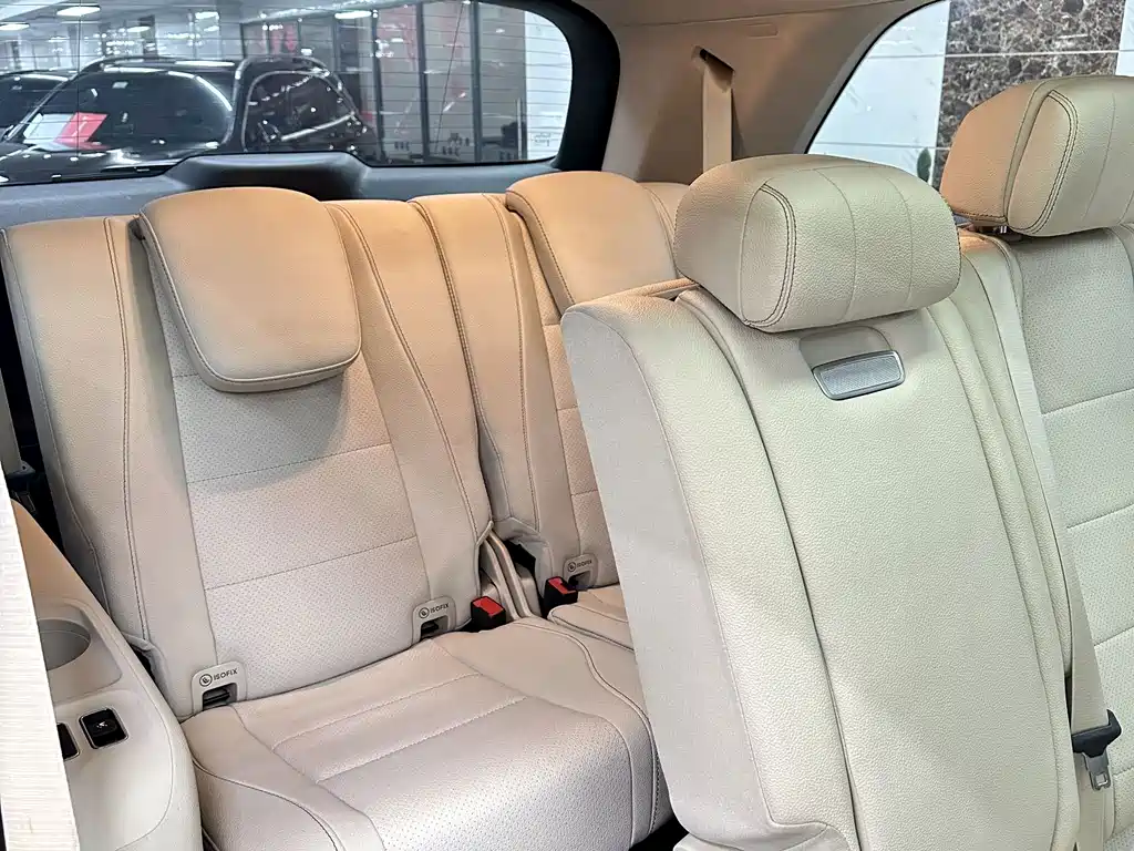Mercedes-Benz GLS — миниатюра 17