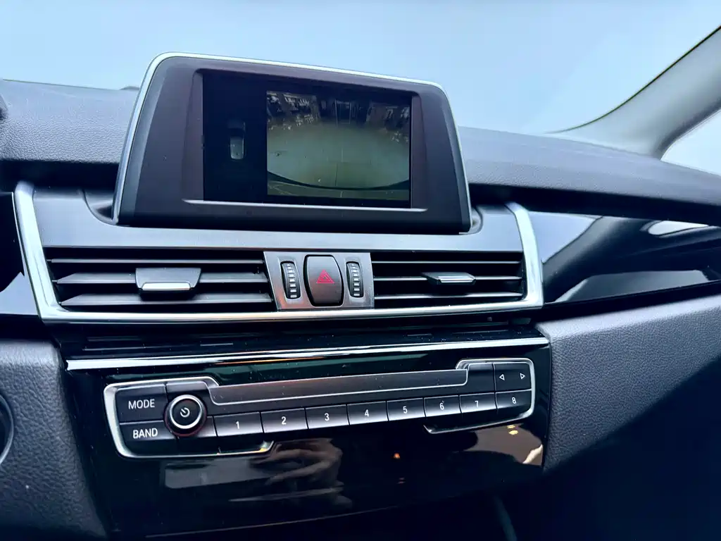 BMW 2 SERIES STATION WAGON