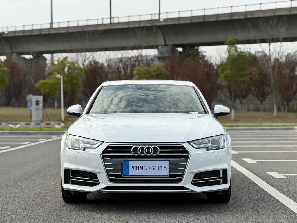 Audi A4L 2017 Plus 40 TFSI Fashion