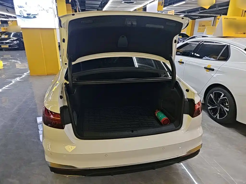 Audi A4L — миниатюра 19