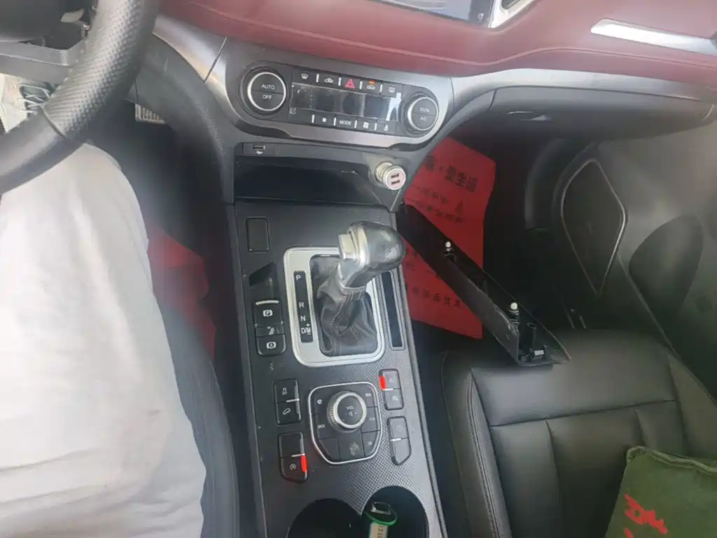 Haval H6 Coupe — миниатюра 14