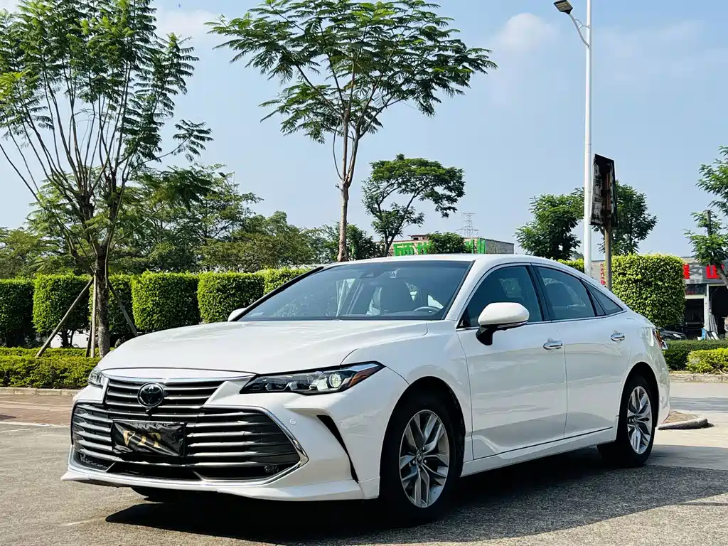 Toyota Avalon — миниатюра 3
