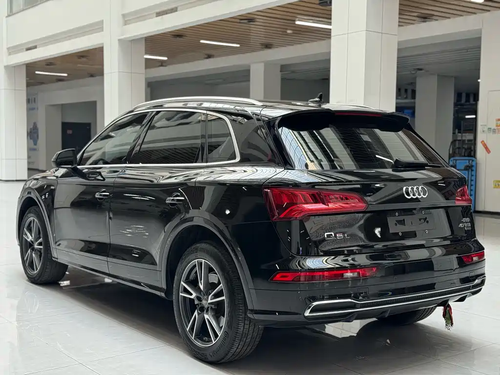 Audi Q5L 2020 40 TFSI Fashion