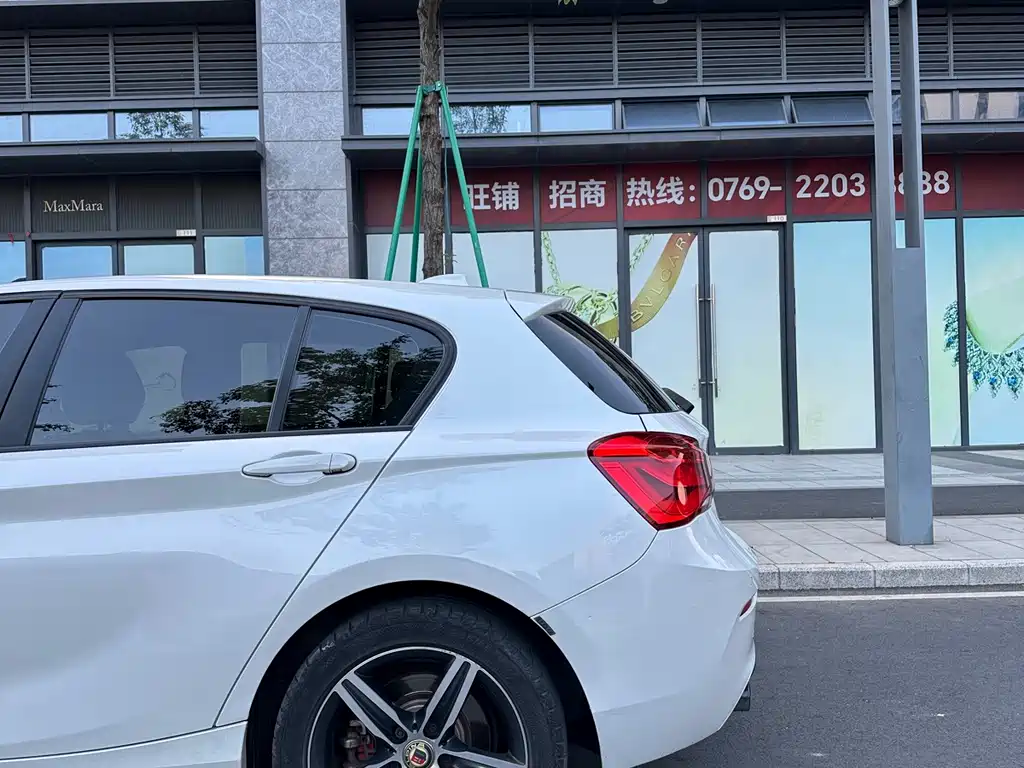 BMW 1 Series (Import) — миниатюра 11