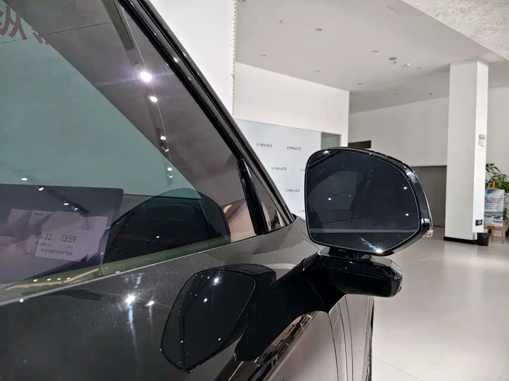Lynk & Co 900 — миниатюра 23