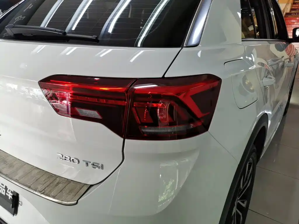 Volkswagen T-Roc — миниатюра 8