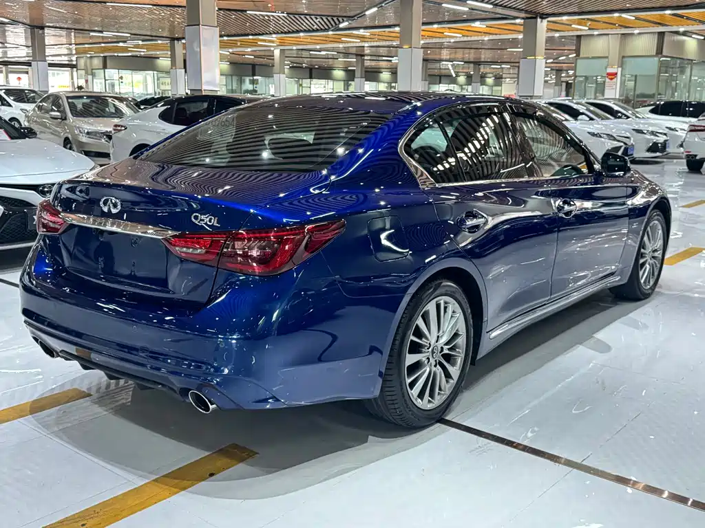 Infiniti Q50L — миниатюра 17