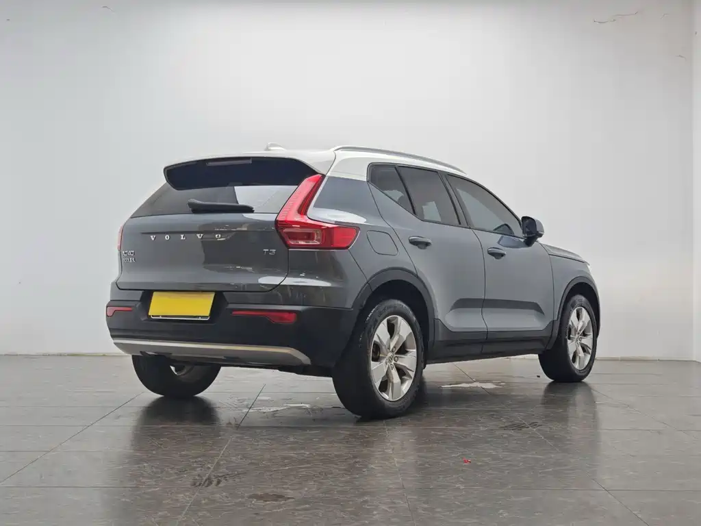 Volvo XC40 — миниатюра 3