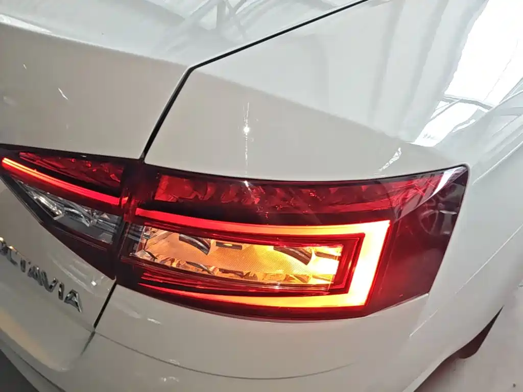 Skoda Octavia — миниатюра 8