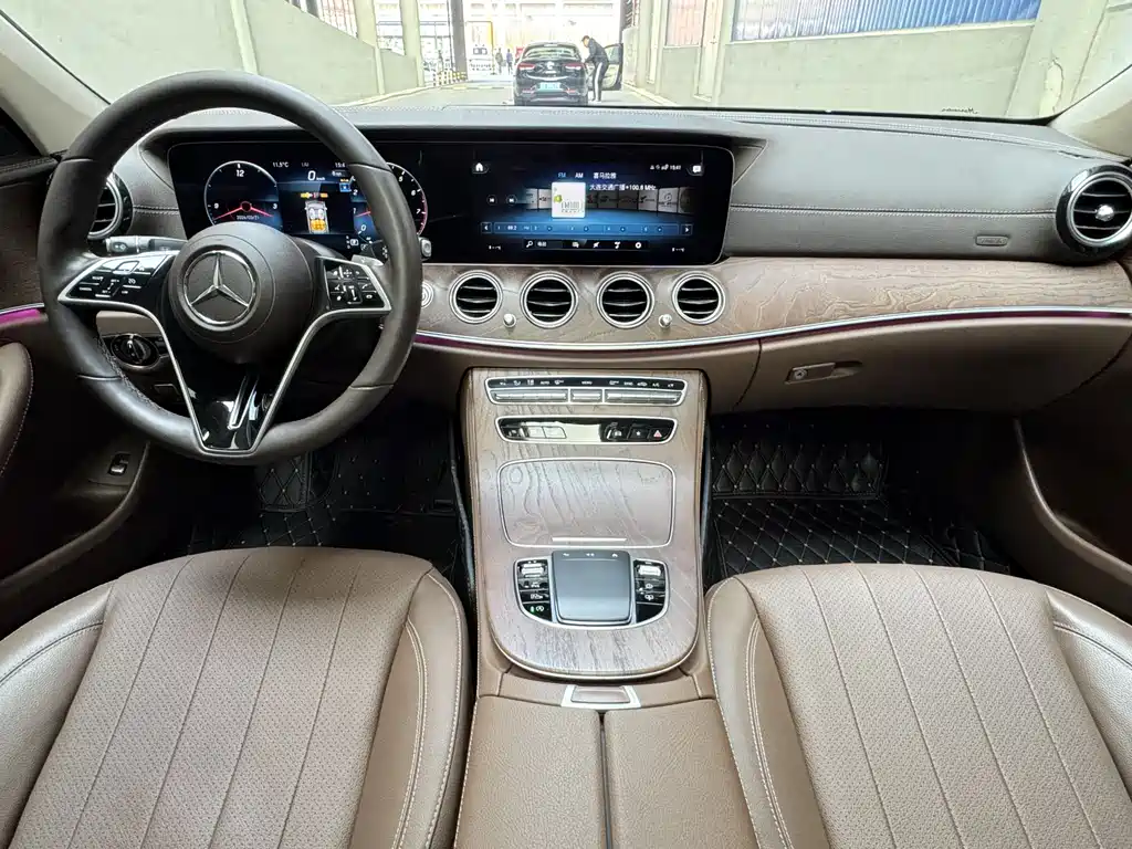 Mercedes-Benz E-Class E 2023 E 300 L Luxury