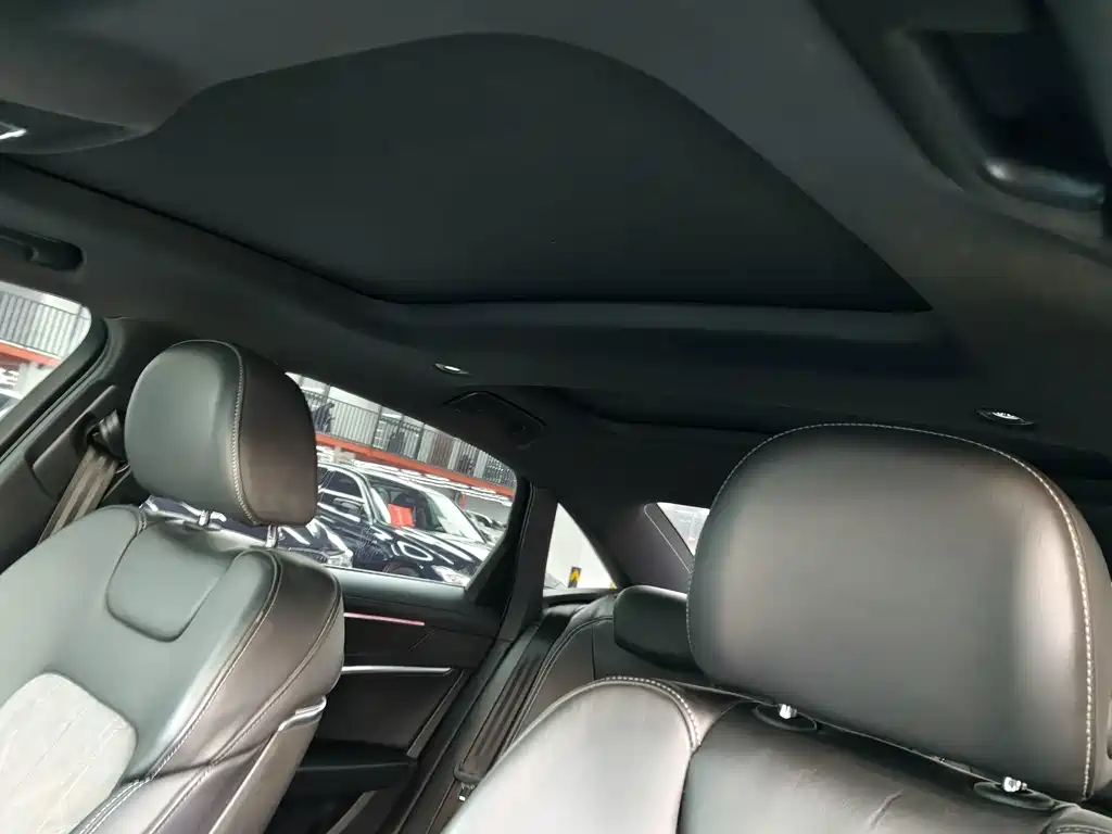 Audi A6L — миниатюра 12