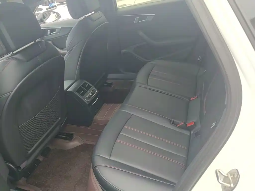 Audi A4L — миниатюра 17