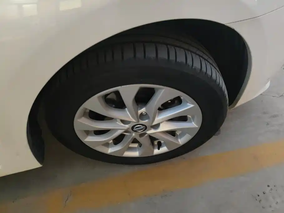 Nissan Sylphy — миниатюра 6
